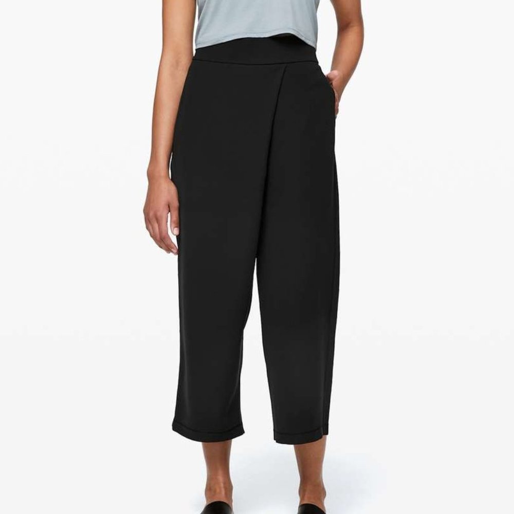Size 12 - Lululemon With The Flow Pant